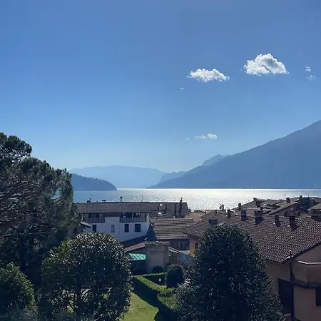 Terrazza Silvio Beautiful View Apartamento Domaso